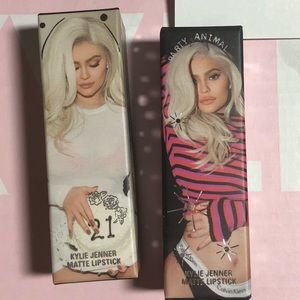 Kylie Cosmetics Makeup - Kylie Cosmetics Lipsticks . Ranger+BB Kylie Cosmetics Makeup - Kylie Cosmetics Lipsticks . Ranger+BB